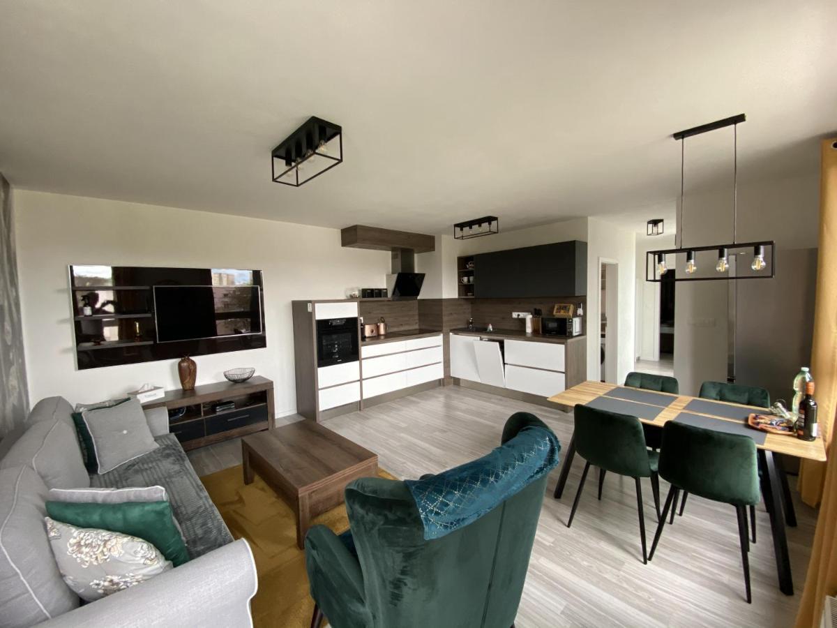 Gng Apartment Kosice Bagian luar foto